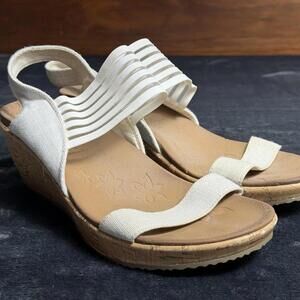 Skechers Luxe Foam Beverlee Smitten Wedge Sandals 38537 Women's Sz 9 Off White
